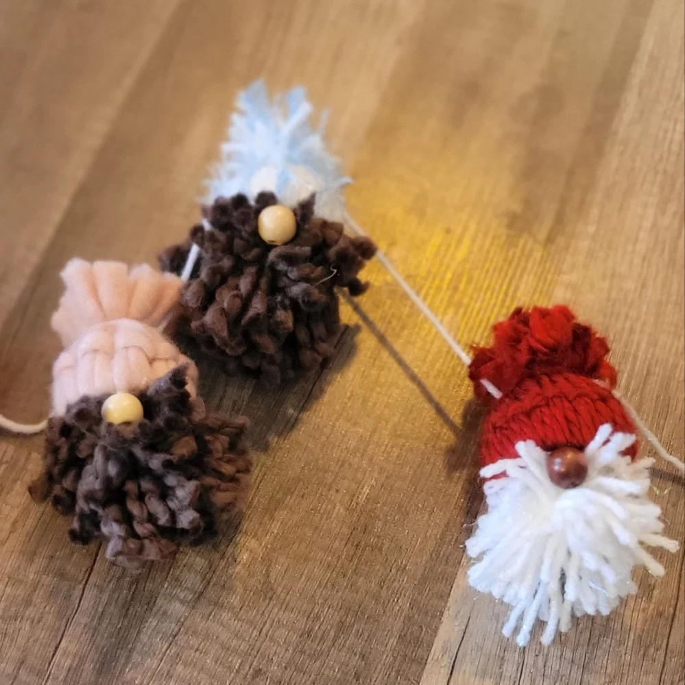 Gnome Garland Valentines / Winter